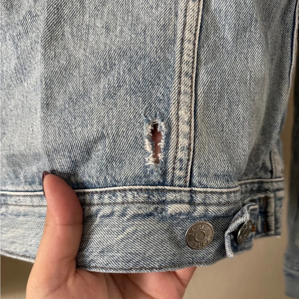 J. Crew Indigo Distressed Denim Jacket 100% Cotton Trucker Jean Jacket size XS
